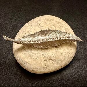 Vintage Silver Tone Leaf Brooch with Rhinestones